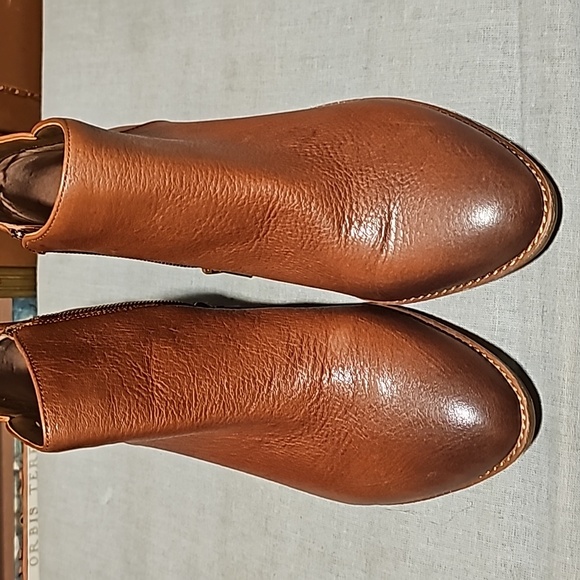 Gianni Bini brown boots 8.5 - Picture 1 of 4